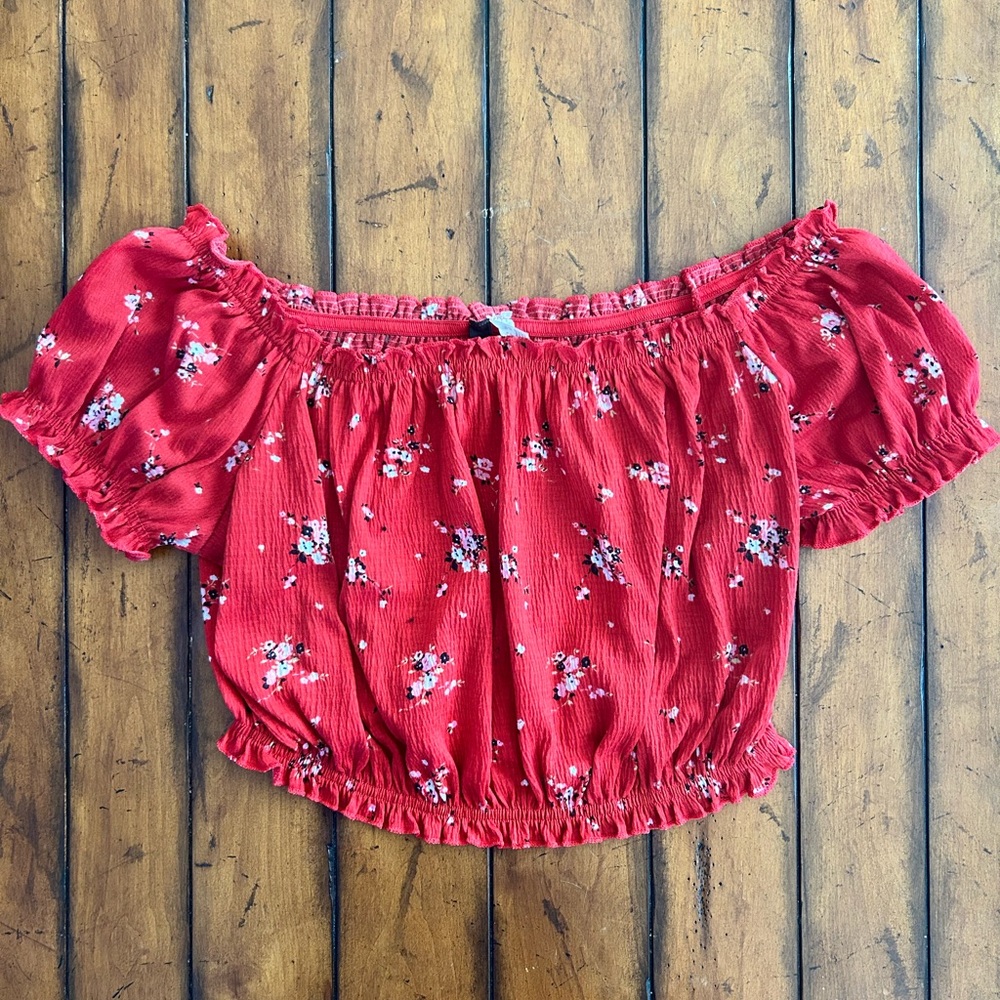 H&M Red Floral Off-Shoulder Crop Top